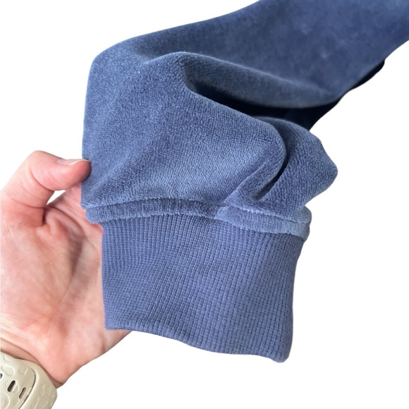 Blue Velour aerie Sweatshirt 💙 - Picture 6 of 6